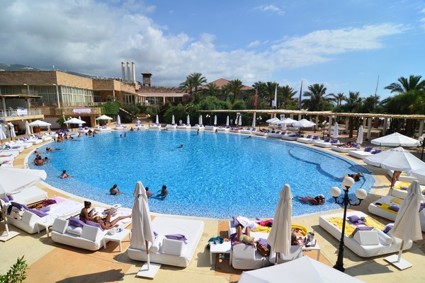 Sunday At Edde Sands